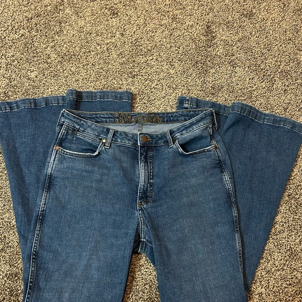 Women's Blue Flared Jeans - Picture 1 of 5